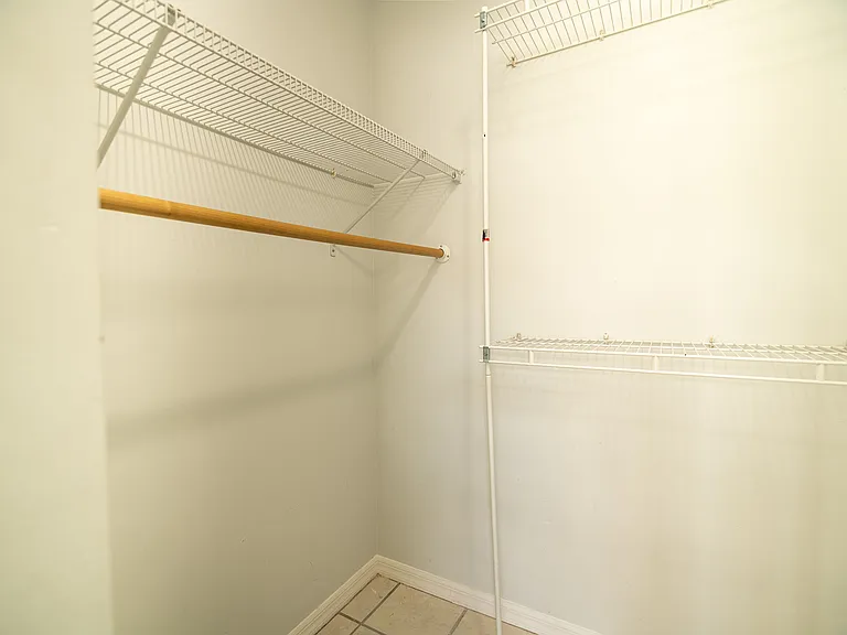 5254 Treetops Dr — Photo 19