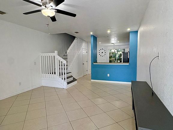 2nd image of 1956 Alamanda Way