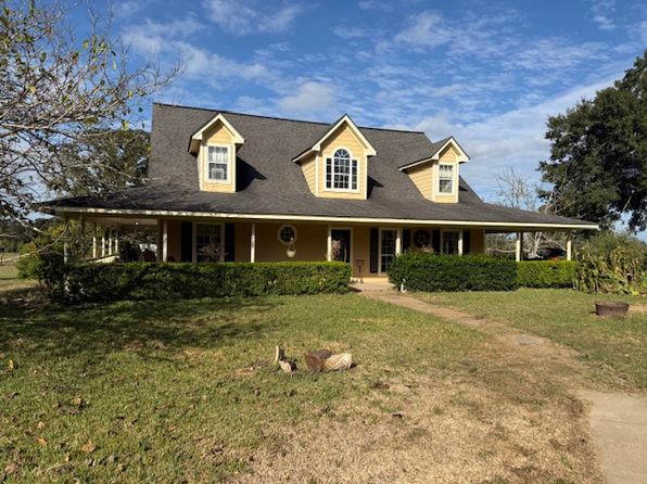 1514 Holomon Ln