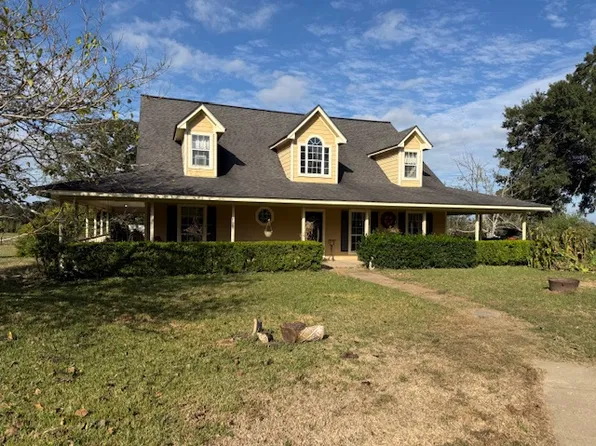 1514 Holomon Ln, Normangee, TX 77871