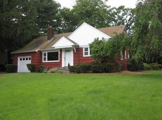 4 Whitebirch Ct, Wayne, NJ 07470