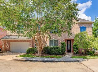 2 Fournace Gardens Dr, Bellaire, TX 77401