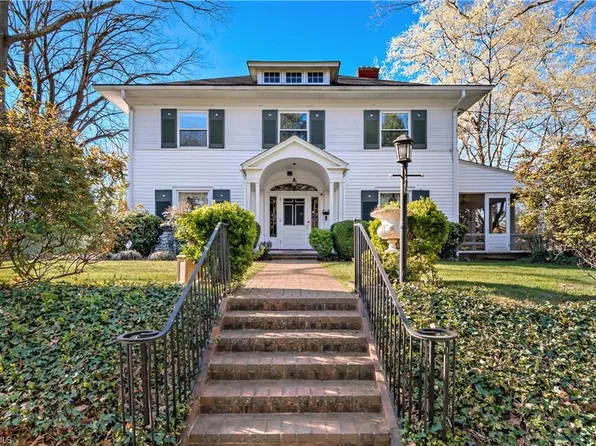 212 Cascade Ave, Winston Salem, NC 27127