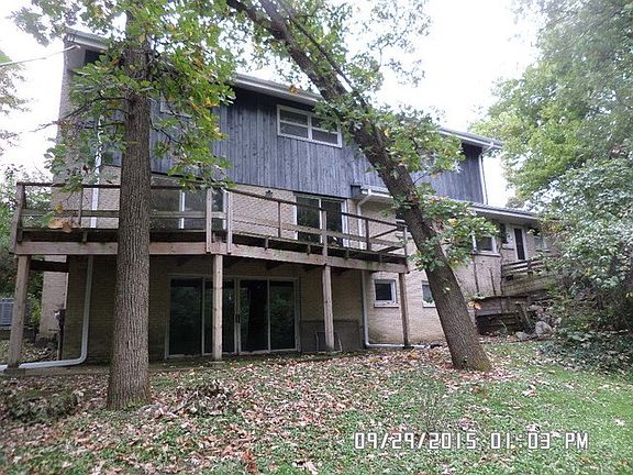 3rd image of 729 Brookwood Ter