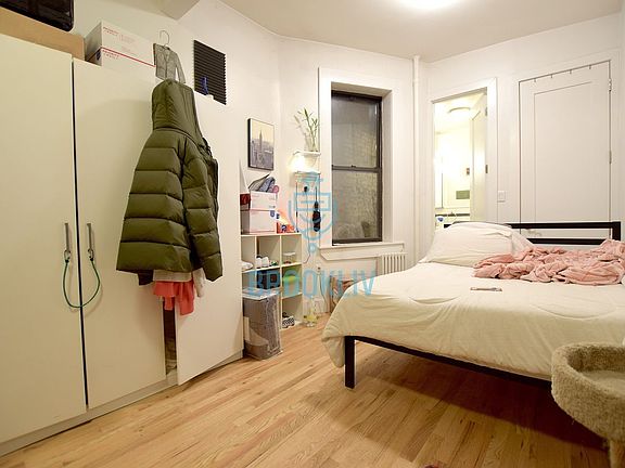 2nd image of 774 Franklin Ave APT 2A