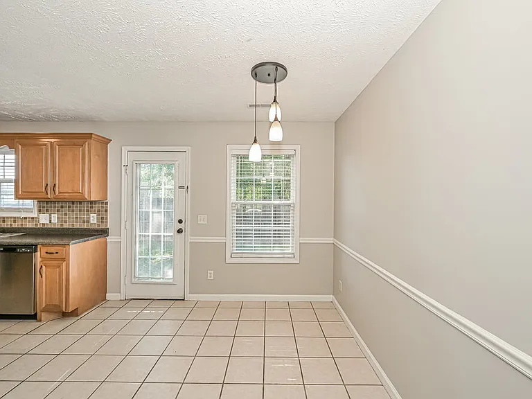 9003 Callan Ct — Photo 6