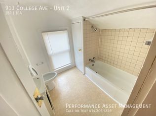 913 College Ave UNIT 2, Racine, WI 53403