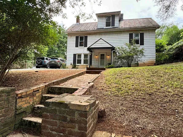 20 Stover School Rd, Greenville, VA 24440