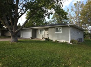 605 Adare Rd, Norfolk, NE 68701