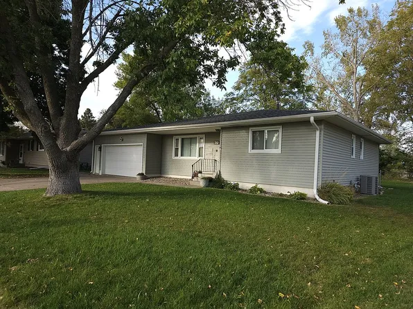 605 Adare Rd, Norfolk, NE 68701
