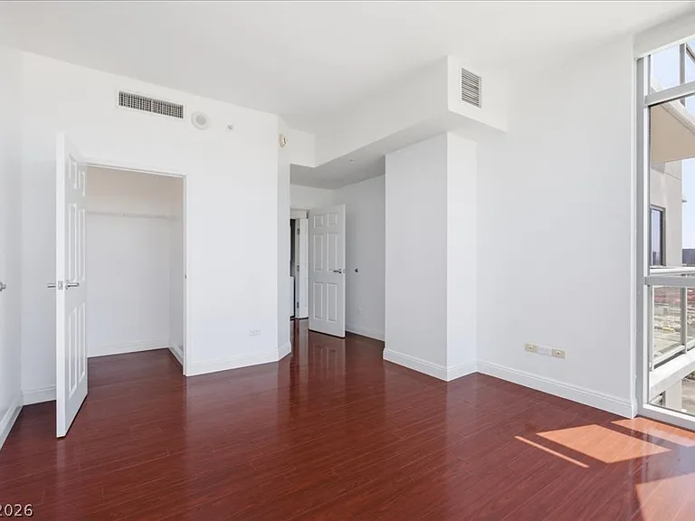 200 W Sahara Ave #3201 — Photo 13
