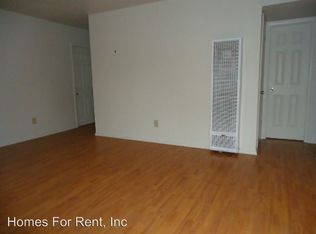1105 Tomah Ave APT E, Porterville, CA 93257
