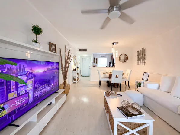 5750 NW 64th Avenue #306, Tamarac, FL 33319