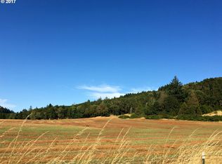 7000 Garden Valley Rd, Roseburg, OR 97471