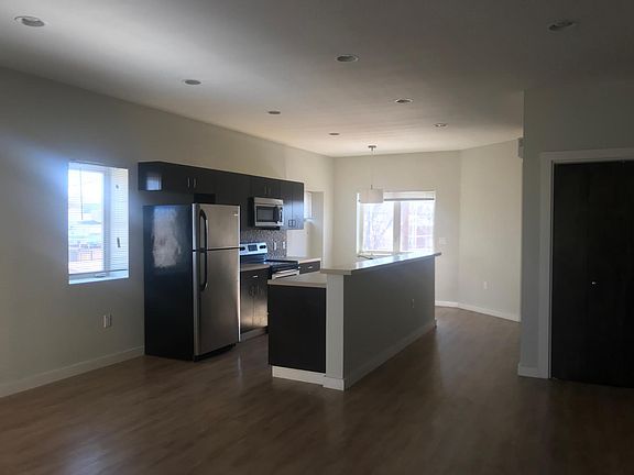 3rd image of 2122 Lead Ave SE