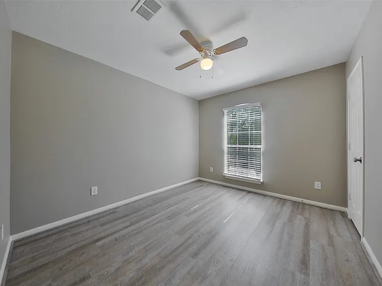2710 Grants Lake Blvd #S6 — Photo 13