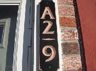 A2 Lydon Ln APT 9, Halifax, MA 02338