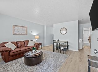 4405 Douglas Macarthur Rd NE APT B, Albuquerque, NM 87110