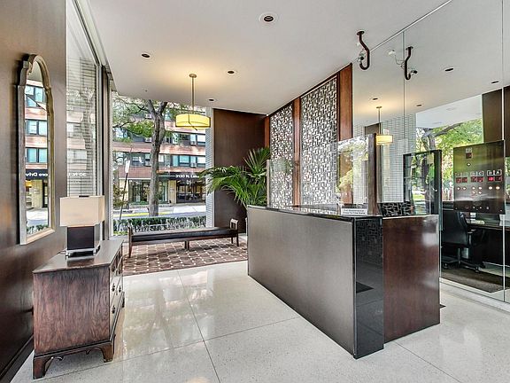 4th image of 3150 N Lake Shore Dr APT 8F