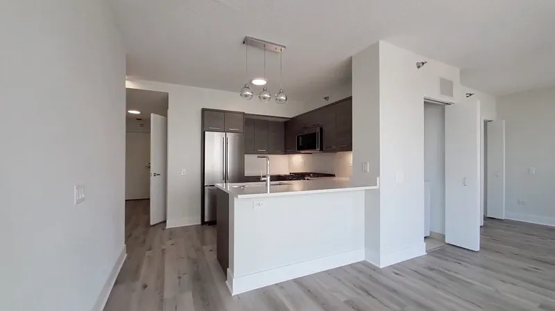 Studio, 1.0 bath, 617 sqft, $2,287 — Photo 2