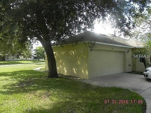 2nd image of 606 Cotulla Dr