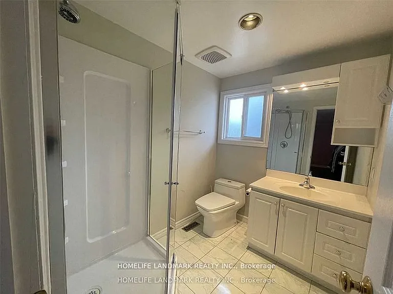 3 Padget Pl — Photo 9