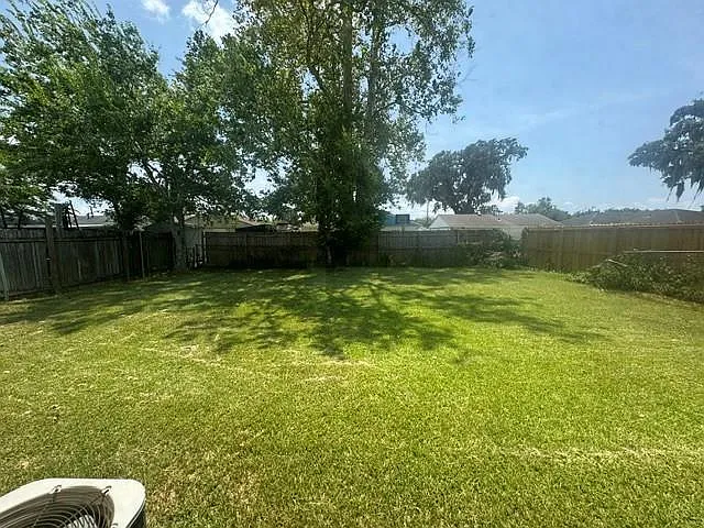 2529 Joy Ann Dr — Photo 3