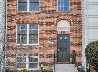 6027 Hydrangea Dr, Alexandria, VA 22310
