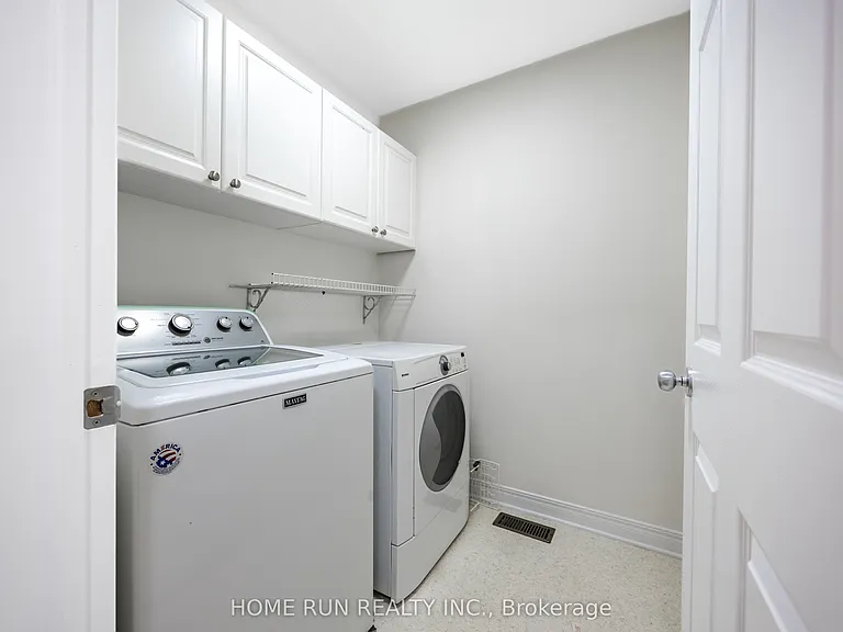 281 Goldridge Dr — Photo 41