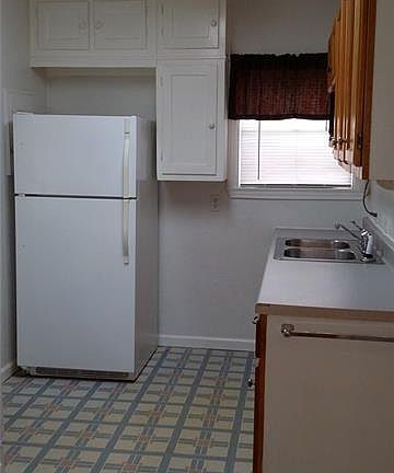 5th image of 7420 Pensacola Ave