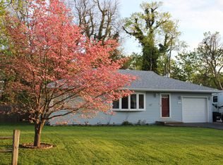 204 Ridgewood Dr, Belleville, IL 62223