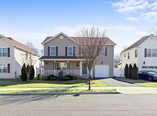 899 Otsego Rd, West Hempstead, NY 11552