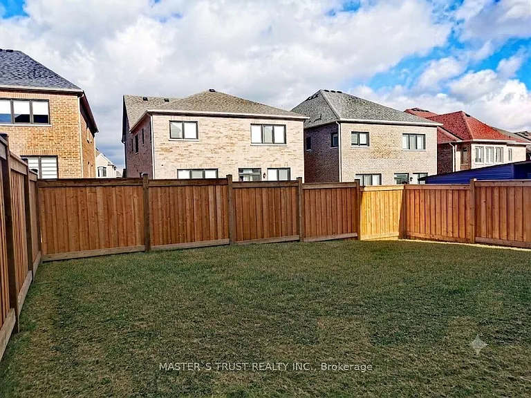 33 Terrain Ct — Photo 32