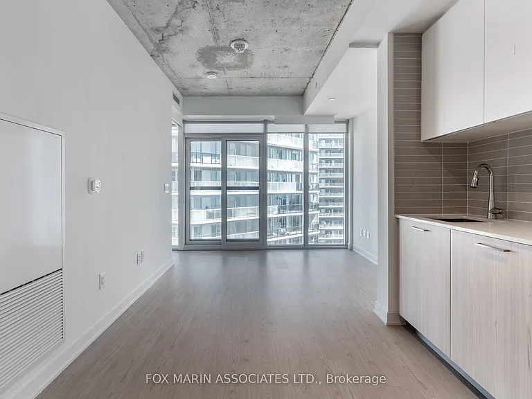 65 Mutual St #2707 — Photo 4