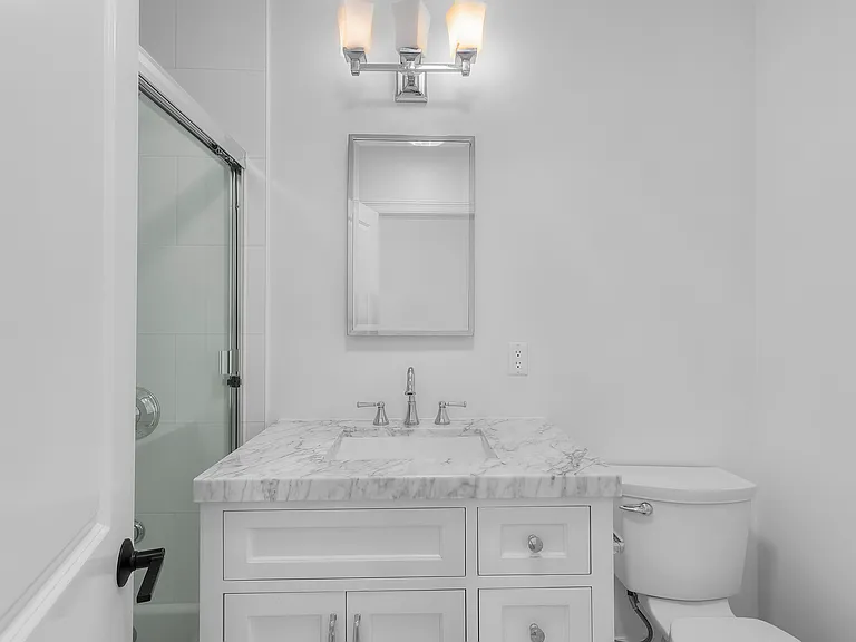 3200 N Poinsettia Ave — Photo 27