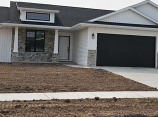 2493 Kilrush Rd, De Pere, WI 54115