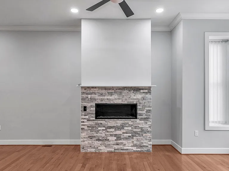 1310 Riggs St NW — Photo 17