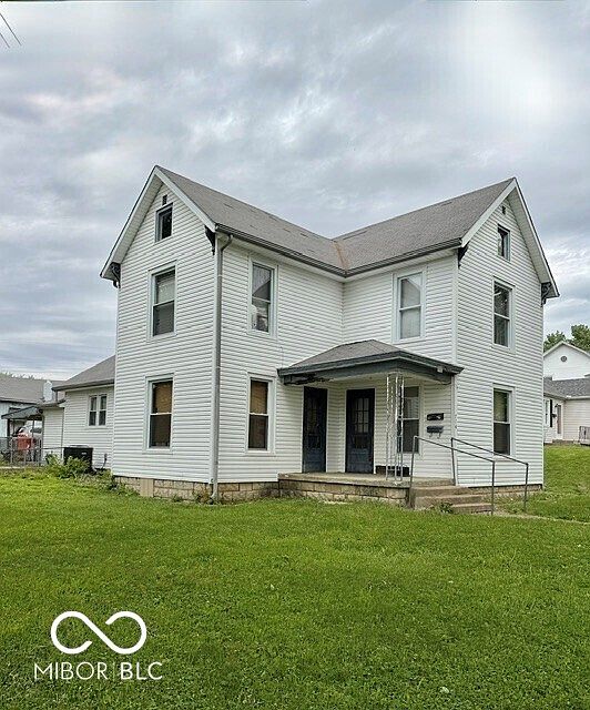 1st image of 714 E North St
