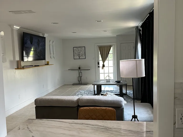 6614 Pontchartrain Blvd — Photo 19