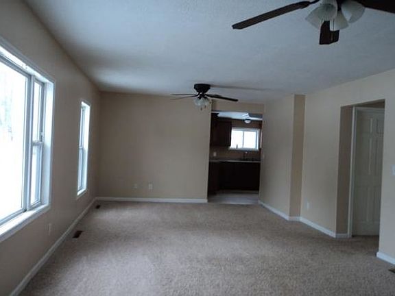 2nd image of 221 Park St
