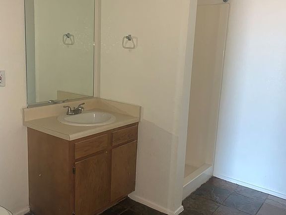 3rd image of 2051 Mars Ave #D6