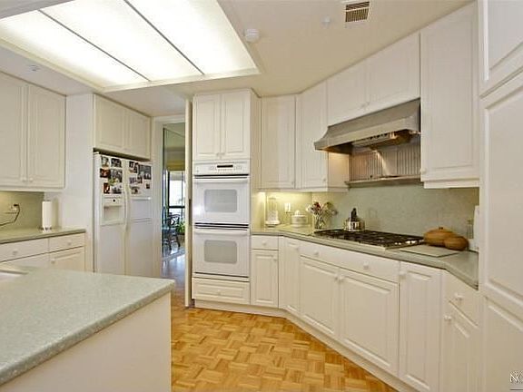 3rd image of 205 Paradise Dr