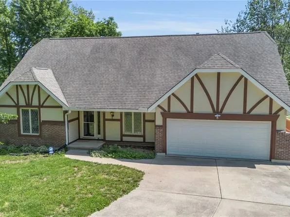 16203 Rae Lee Dr, Kearney, MO 64060