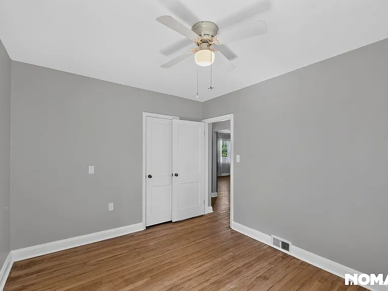 442 Westshire Dr — Photo 19