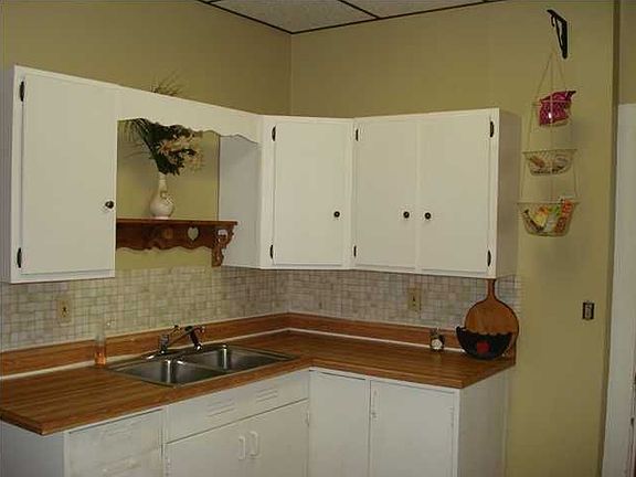 3rd image of 1120 Lodge Ave