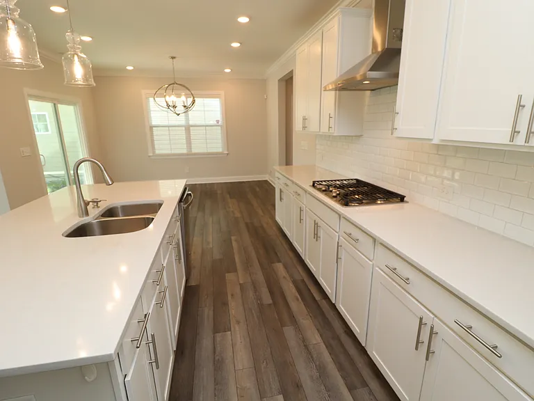 2936 Baronial St — Photo 11