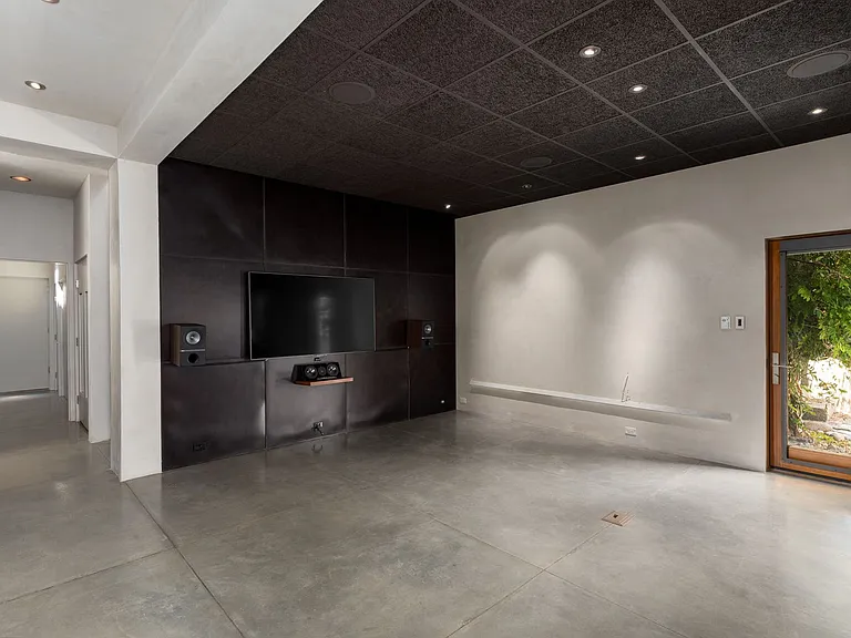 875 Camino Francisca — Photo 22