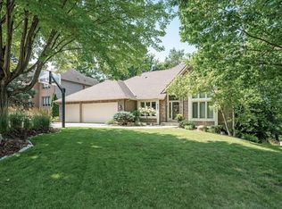 5785 Rosewood Ln N, Plymouth, MN 55442