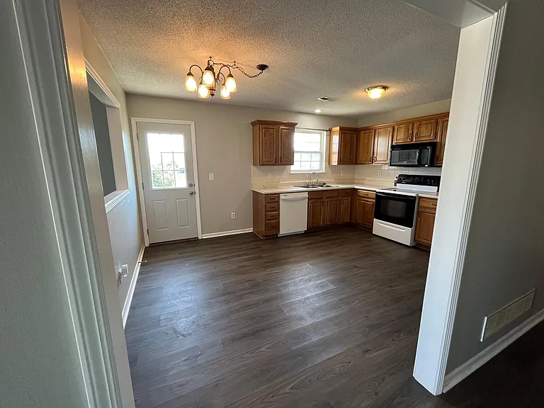 1417 SW Blue Branch Dr — Photo 6