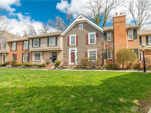 17 Nicholson Ct, Dayton, OH 45459